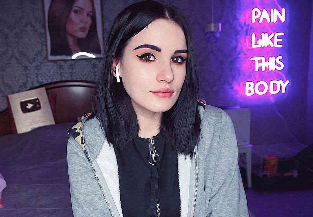 karina-arakelyan-biografiya-skolko-let-i-andrej-noils-slitye-foto-tik-tok-instagram-momo