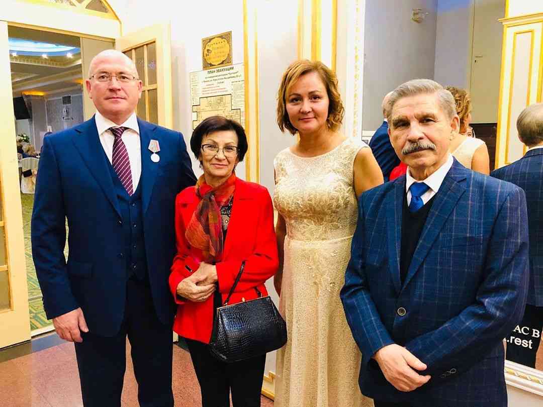 robert-minnullin-poeht-biografiya-lichnaya-zhizn-tvorchestvo-stihi-na-russkom-i-tatarskom-novosti-foto-2020-instagram
