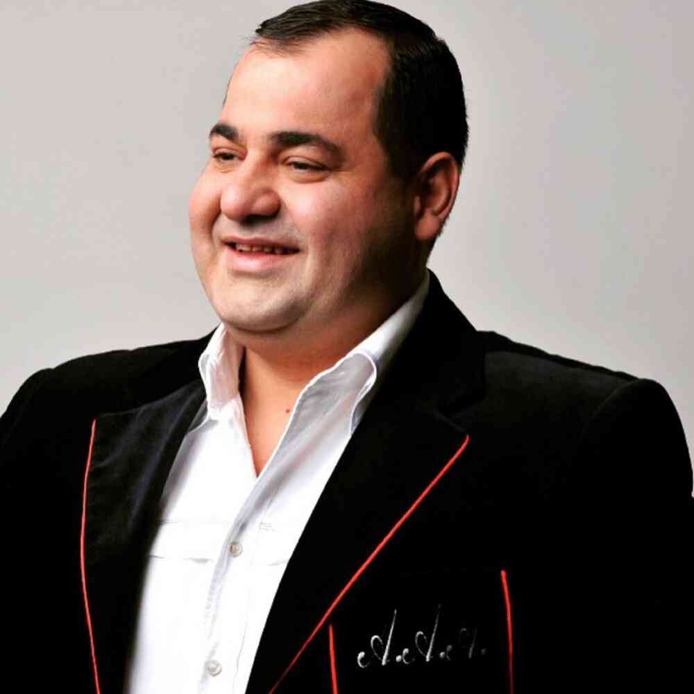 grisha-asatryan-pevec-biografiya-lichnaya-zhizn-vozrast-populyarnye-pesni-kogda-koncerty-foto-instagram-yutub