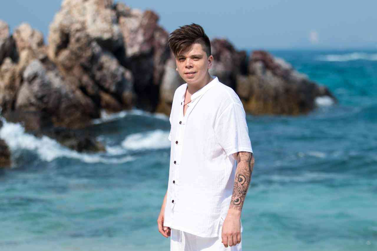 elvin-grey-pevec-biografiya-foto-krasavica-chernoglazaya