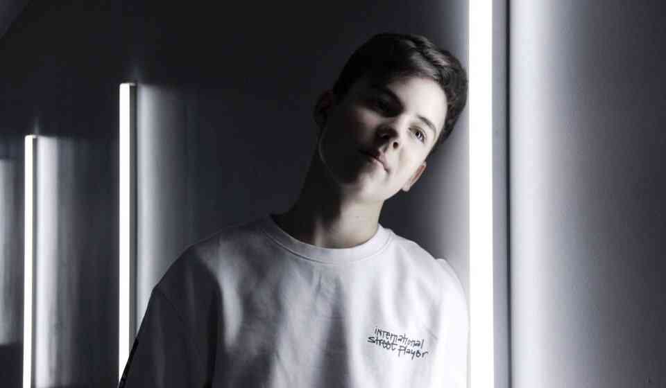 kirill-skripnik-biografiya-skolko-let-golos-deti-pesnya-vypusknoj-vk-instagram-foto