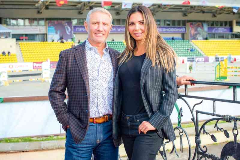 karina-rotenberg-biografiya-vozrast-i-egor-krid-devichya-familiya-foto-v-kupalnike-nacionalnost-instagram