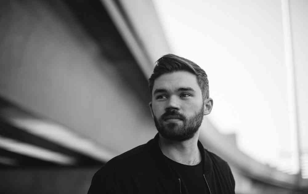 dom-dolla-pevec-biografiya-lichnaya-zhizn-ego-devushka-populyarnye-pesni-foto-socialnye-seti