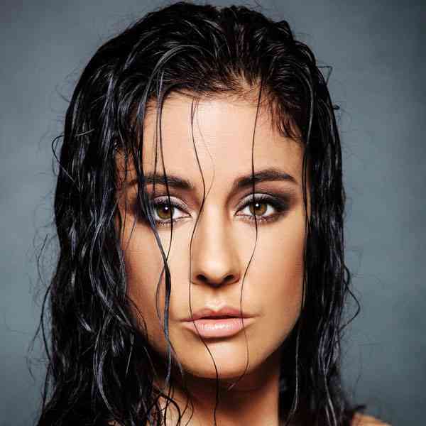 masha-zajceva-pevica-biografiya-lichnaya-zhizn-i-masha-shejh-i-aleksej-goman-s-dochkoj-golos-instagram-foto
