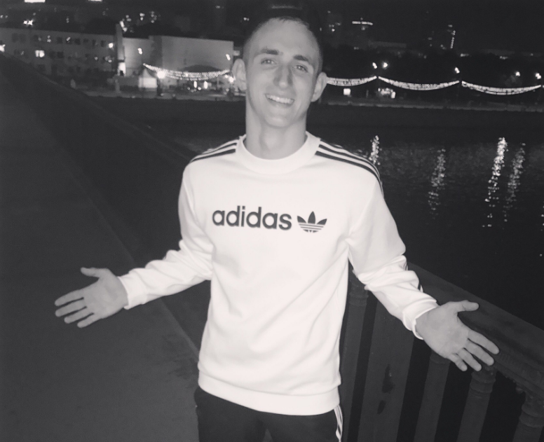 mihail-litvin-biografiya-lichnaya-zhizn-skolko-let-rost-yutub-pesni-instagram