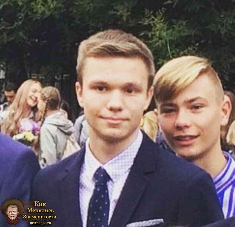 shooval-pevec-biografiya-interesnye-fakty-populyarnye-pesni-my-otkryvaem-biznes-temperatura-mazhet-foto-socseti