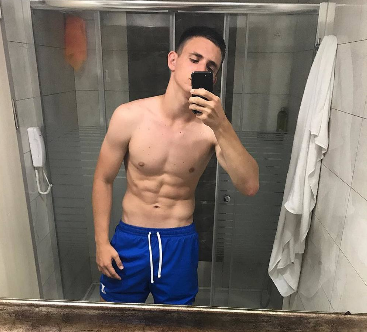 mihail-litvin-biografiya-lichnaya-zhizn-skolko-let-rost-yutub-pesni-instagram