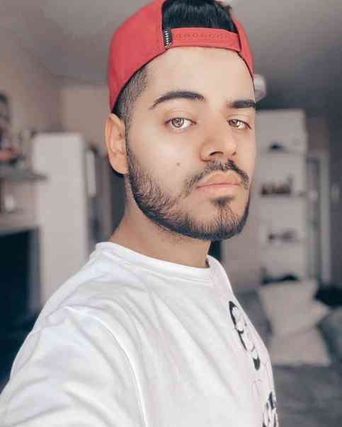 roman-kagramanov-biografiya-kto-ehto-nacionalnost-pesni-na-tnt-video-tik-tok-instagram
