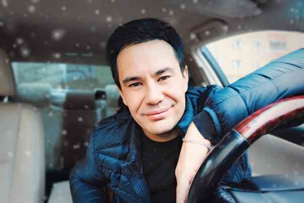 ilshat-yapparov-biografiya-ispolnitelya-semya-zhena-guzel-ahmetova-populyarnye-pesni-klipy-foto-socseti-yutub-instagram