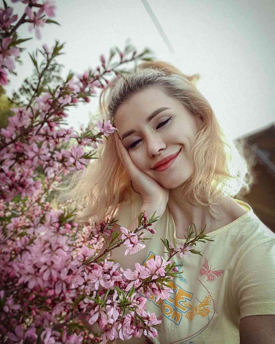 alena-tokareva-biografiya-razvelas-li-s-muzhem-otkuda-ona-skolko-let-sliv-vk-instagram