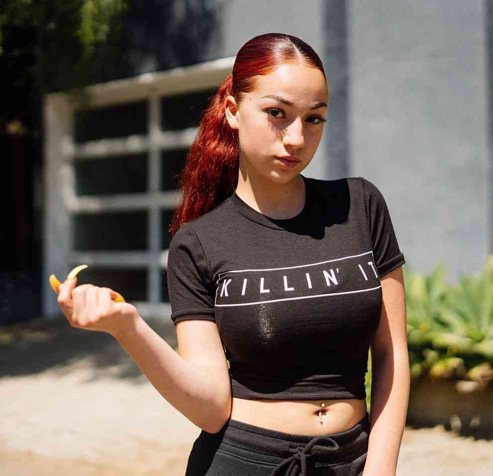 bhad-bhabie-pevica-biografiya-lichnaya-zhizn-skolko-let-rost-razmer-slitye-foto-s-butylkoj-goryachie-foto-socseti