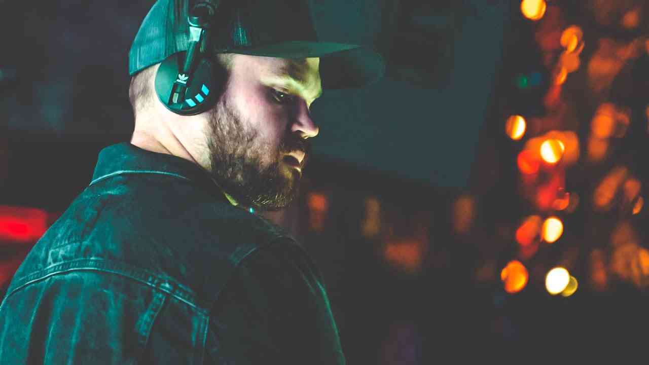 dom-dolla-pevec-biografiya-lichnaya-zhizn-ego-devushka-populyarnye-pesni-foto-socialnye-seti