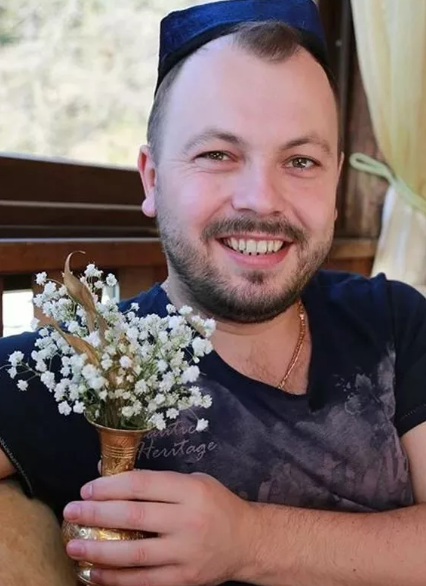 yaroslav-sumishevskij-biografiya-lichnaya-zhizn-populyarnye-pesni-vikipediya-instagram-socseti