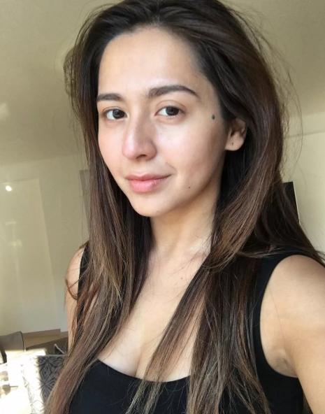 manizha-pevica-biografiya-populyarnye-pesni-uchastie-v-shou-golos-deti-reklama-megafon-interesnye-fakty-socseti-instagram