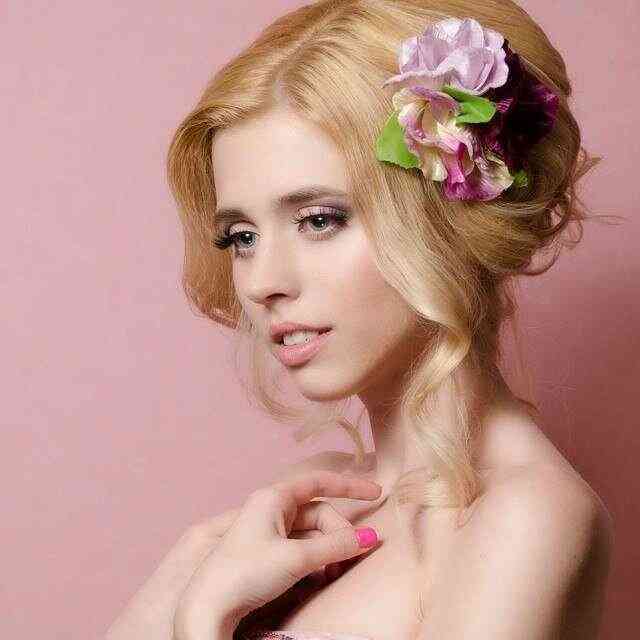 anastasiya-kosh-biografiya-skolko-let-foto-interesnye-fakty-socseti-yutub-instagram