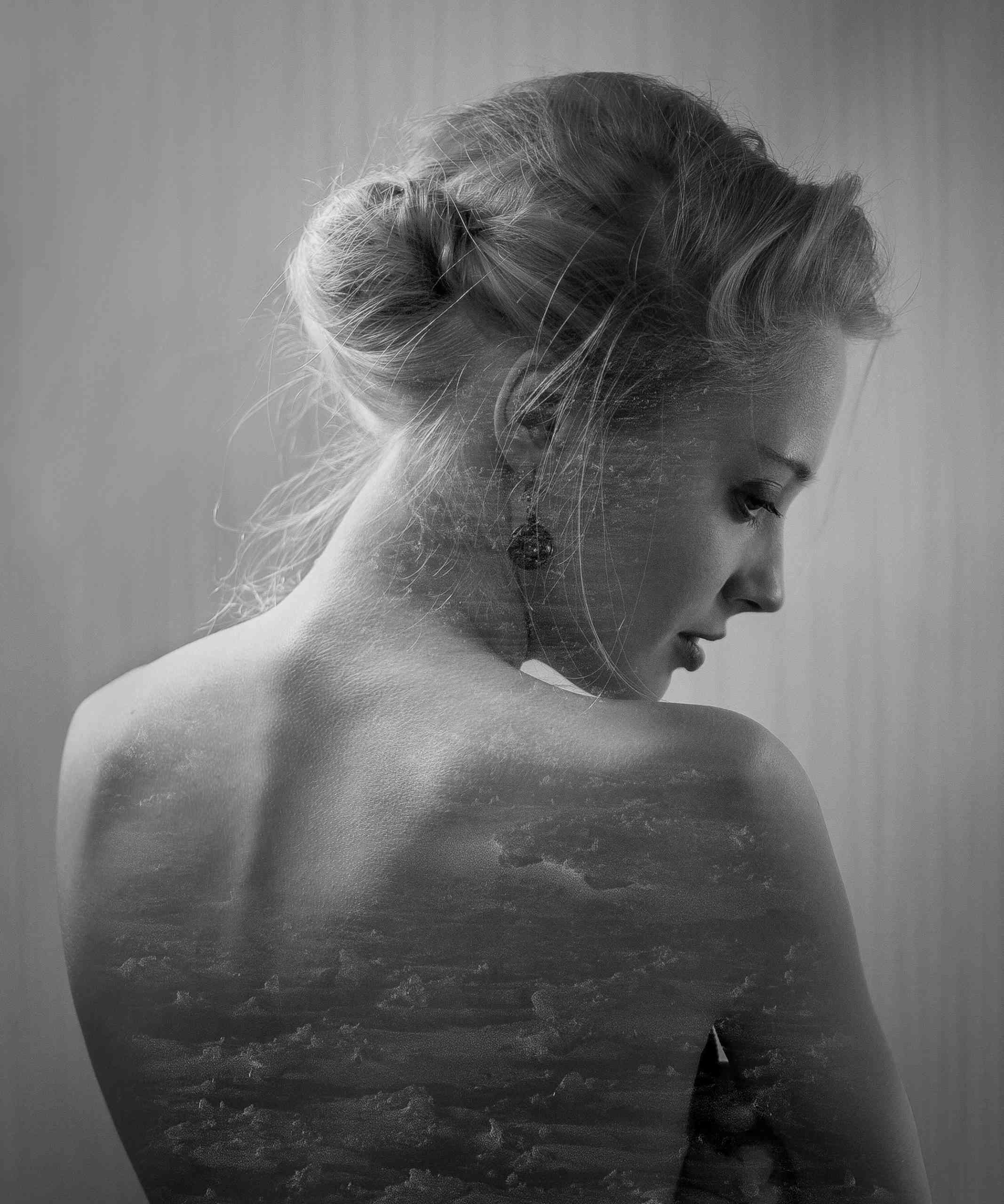 veronika-ivashchenko-vedushchaya-biografiya-lichnaya-zhizn-muzh-i-deti-film-i-kanal-spas-filmy-foto-v-kupalnike-moskva-24-instagram