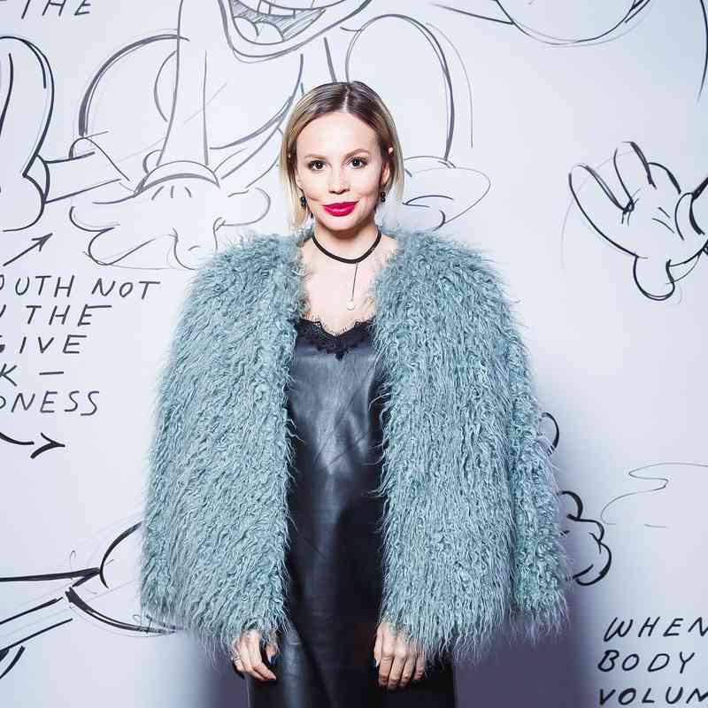 natali-nevedrova-televedushchaya-biografiya-lichnaya-zhizn-orel-i-reshka-foto-maksim-goryachie-foto-v-kupalnike-rost-doch-foto-instagram
