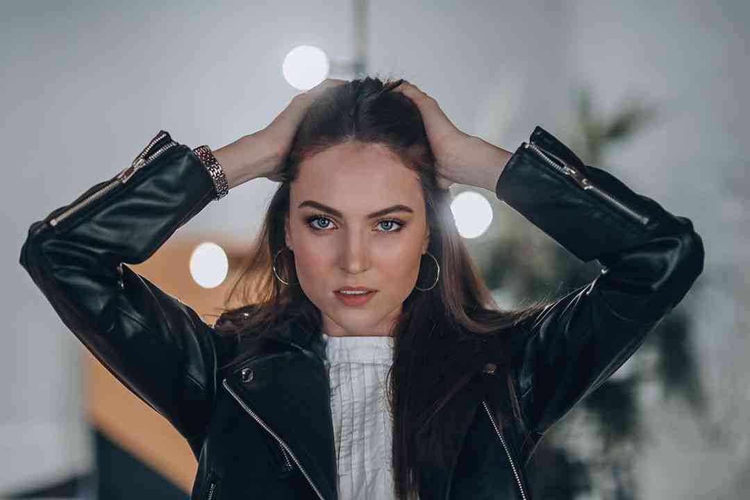 aliya-karachurina-biografiya-lichnaya-zhizn-dueht-s-rishatom-tuhvatullinym-vozrast-pesni-instagram