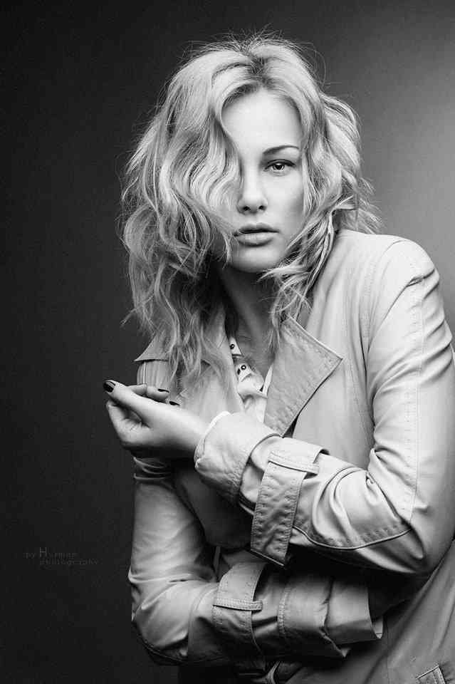 yuliya-sahnevich-tancovshchica-biografiya-lichnaya-zhizn-i-pavel-vishnyakov-brovi-foto-v-kupalnike-tancy-so-zvezdami-tancuyut-vse-3-instagram-foto