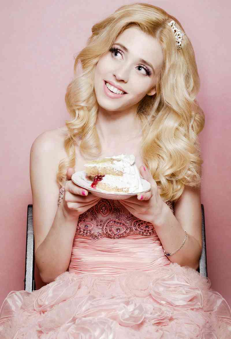 anastasiya-kosh-biografiya-skolko-let-foto-interesnye-fakty-socseti-yutub-instagram