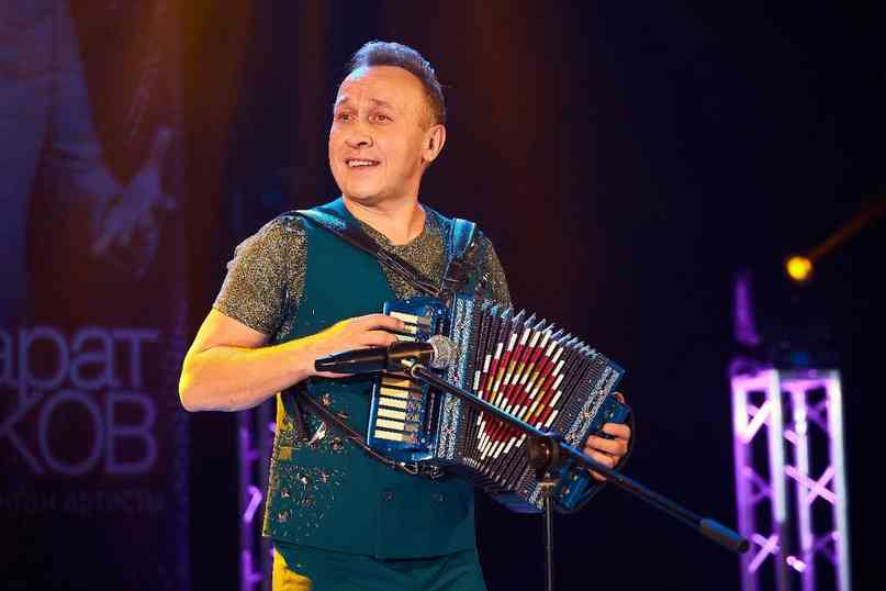 marat-shajbakov-biografiya-lichnaya-zhizn-populyarnye-pesni-i-klipy-foto-instagram-i-drugie-socseti