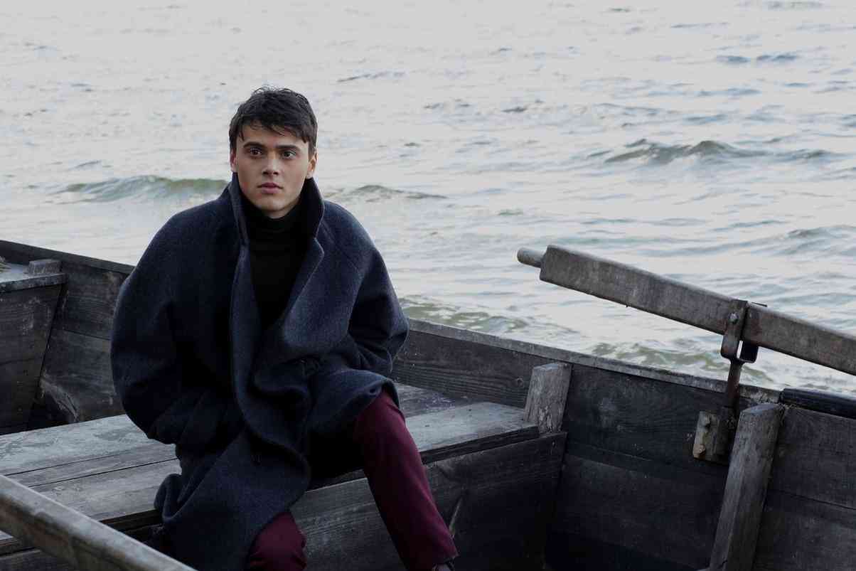 nikita-alekseev-pevec-biografiya-lichnaya-zhizn-i-ego-devushka-ulyana-sineckaya-albomy-populyarnye-pesni-v-kontakte-instagram