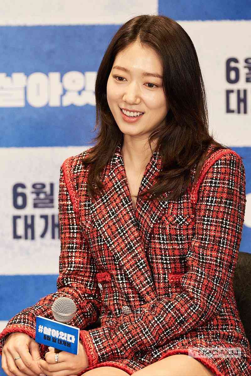 pak-shin-he-aktrisa-biografiya-i-ee-muzh-foto-so-svadby-lichnaya-zhizn-i-chkhve-teh-dzhun-i-li-min-ho-filmy-doramy-foto