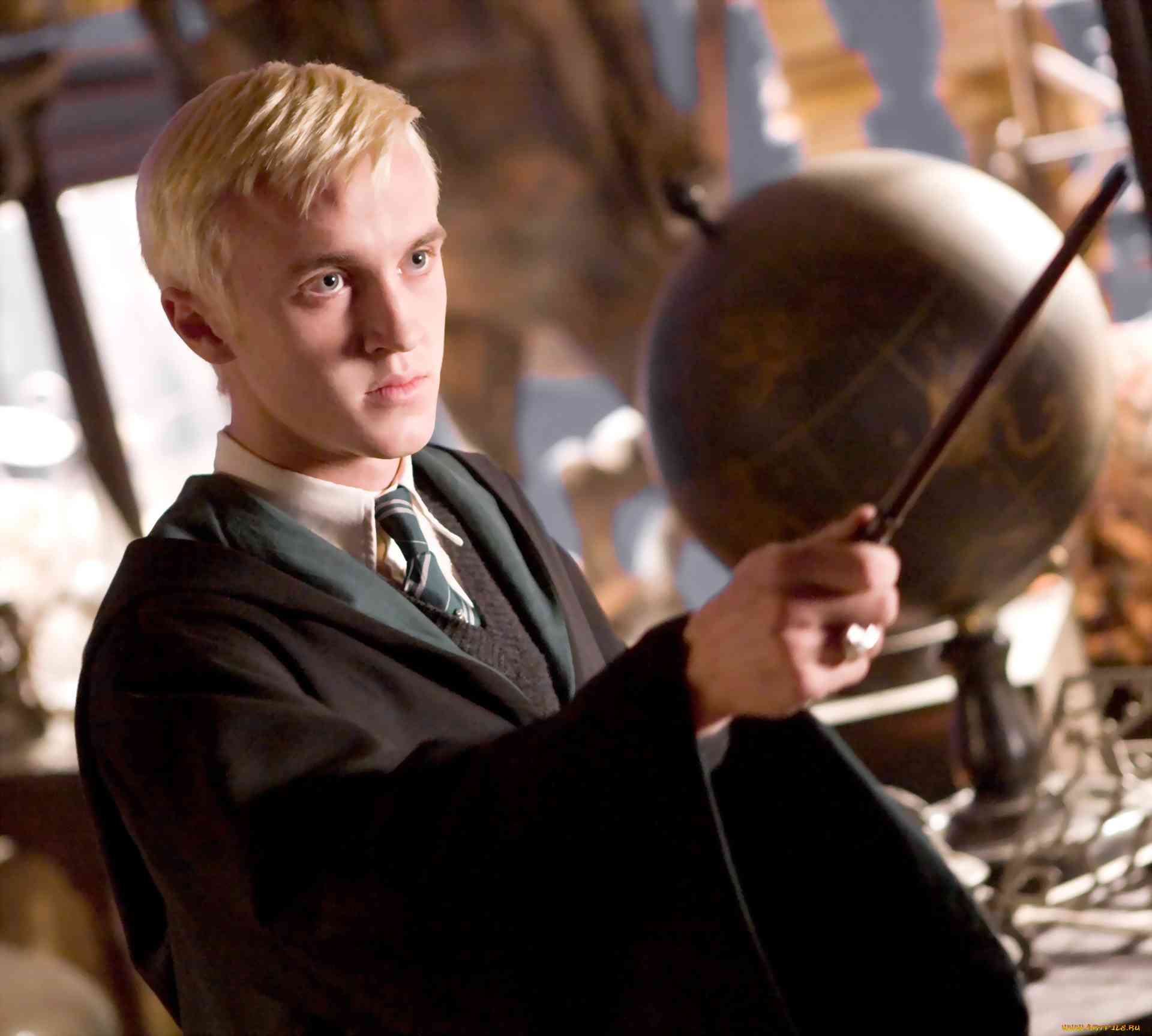 tom-felton-akter-biografiya-lichnaya-zhizn-i-ego-zhena-i-dehniehl-rehdkliff-i-ehmma-uotson-filmy-foto-instagram