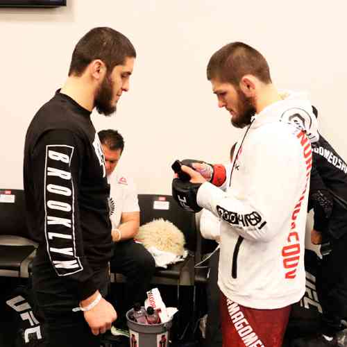 islam-mahachev-boec-biografiya-lichnaya-zhizn-nacionalnost-statistika-boi-v-ufc-i-davi-ramos-video-polnogo-boya-arman-carukyan-poslednij-boj-foto-2020-socseti