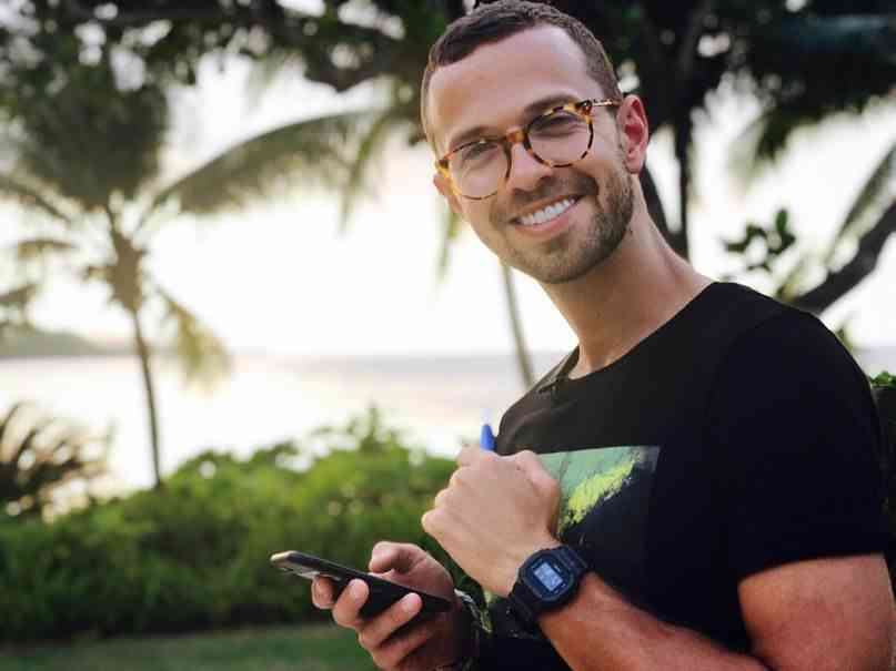 anton-ptushkin-biografiya-vozrast-rost-kanal-na-yuutb-dubaj-saudovskaya-araviya-bali-video